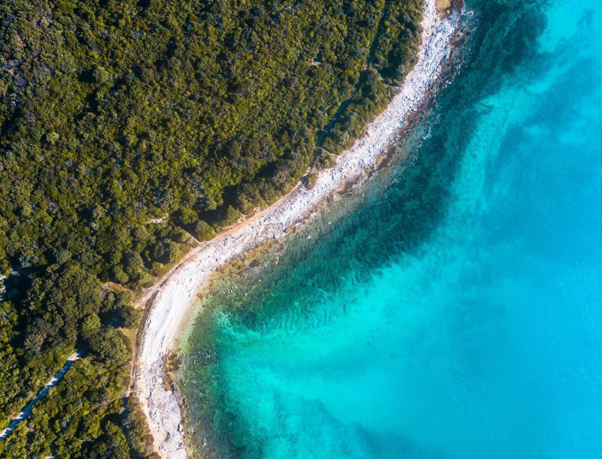 Villa Elena Deluxe Mit Whirlpool Und Beheiztem Pool Am Meer Und Wunderschoenen Blick Auf Die Brijuni Inseln 法扎纳 外观 照片